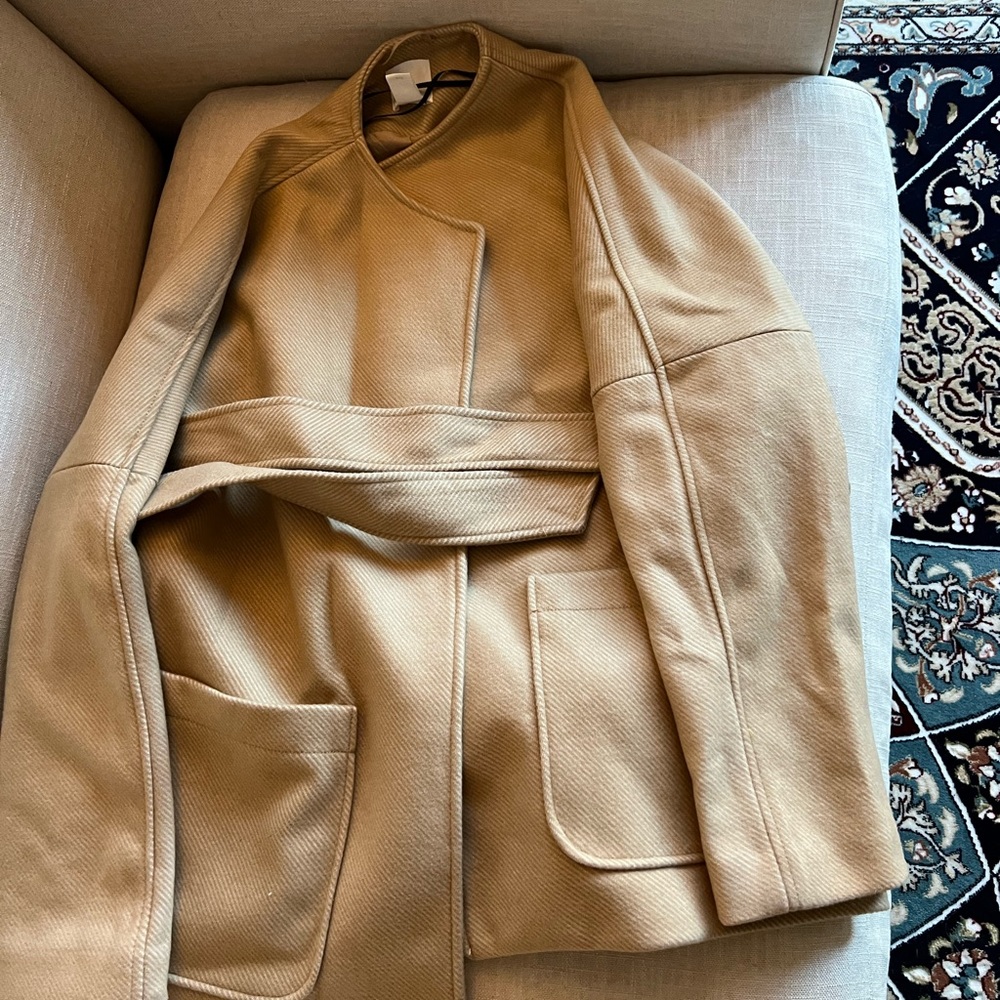 HM COAT